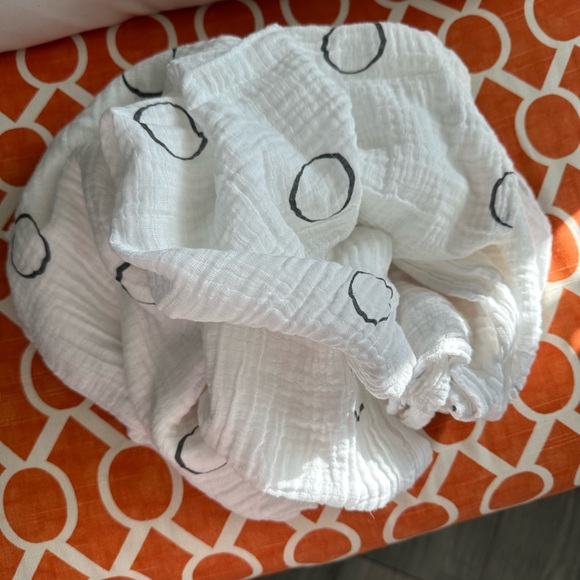 Never Used‼️ Swaddle Designs Muslin Swaddle Blanket - Picture 2 of 3